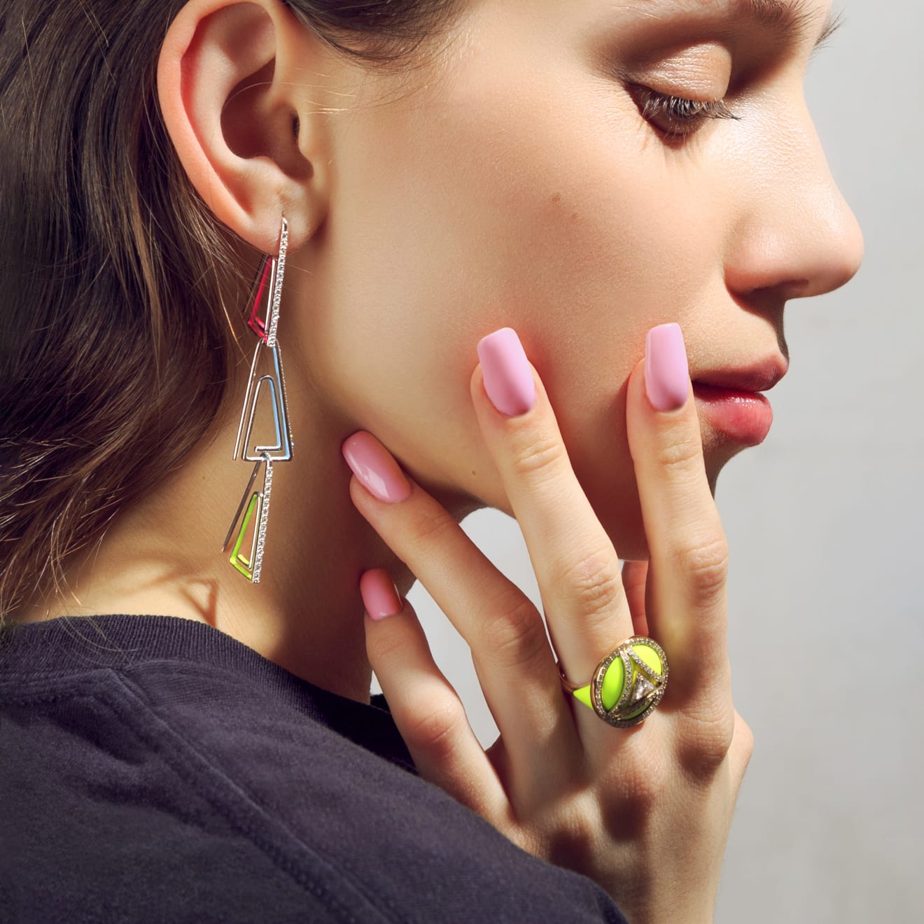 Maya, Out of Office: Paper clip with diamonds and yellow enamel