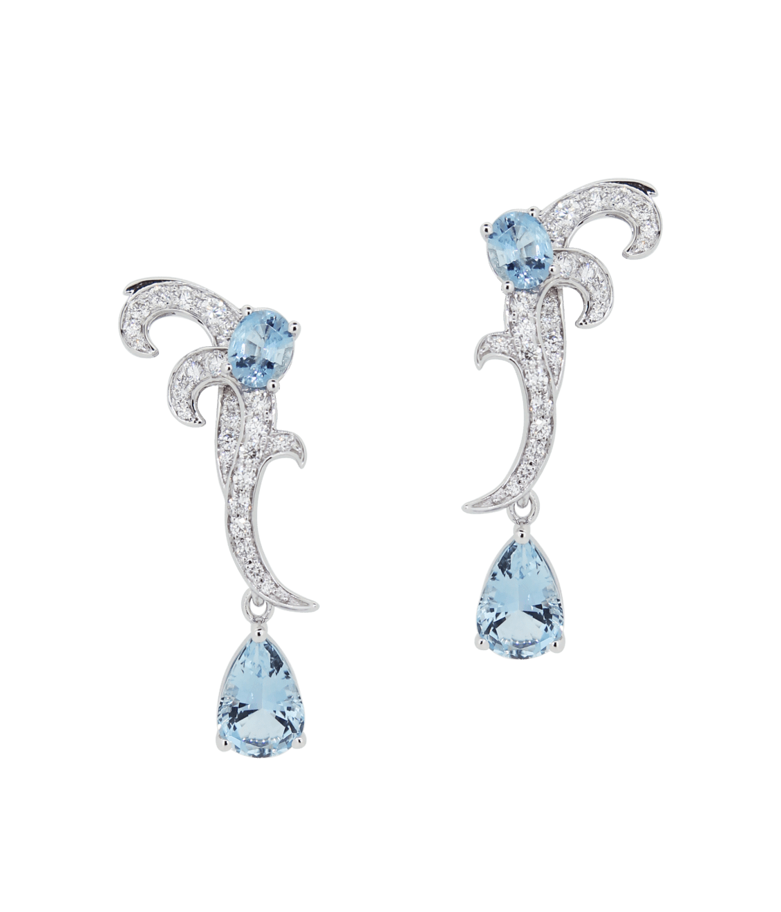 Simone, Parisian Chinois : Versailles Meet East