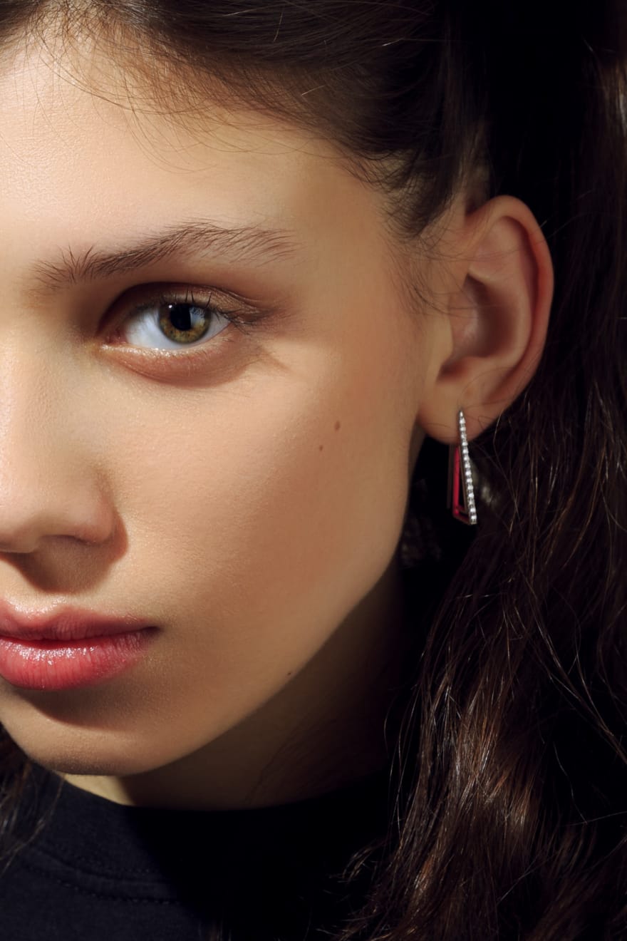 Maya, Out of Office: Paper clip with diamonds and pink enamel