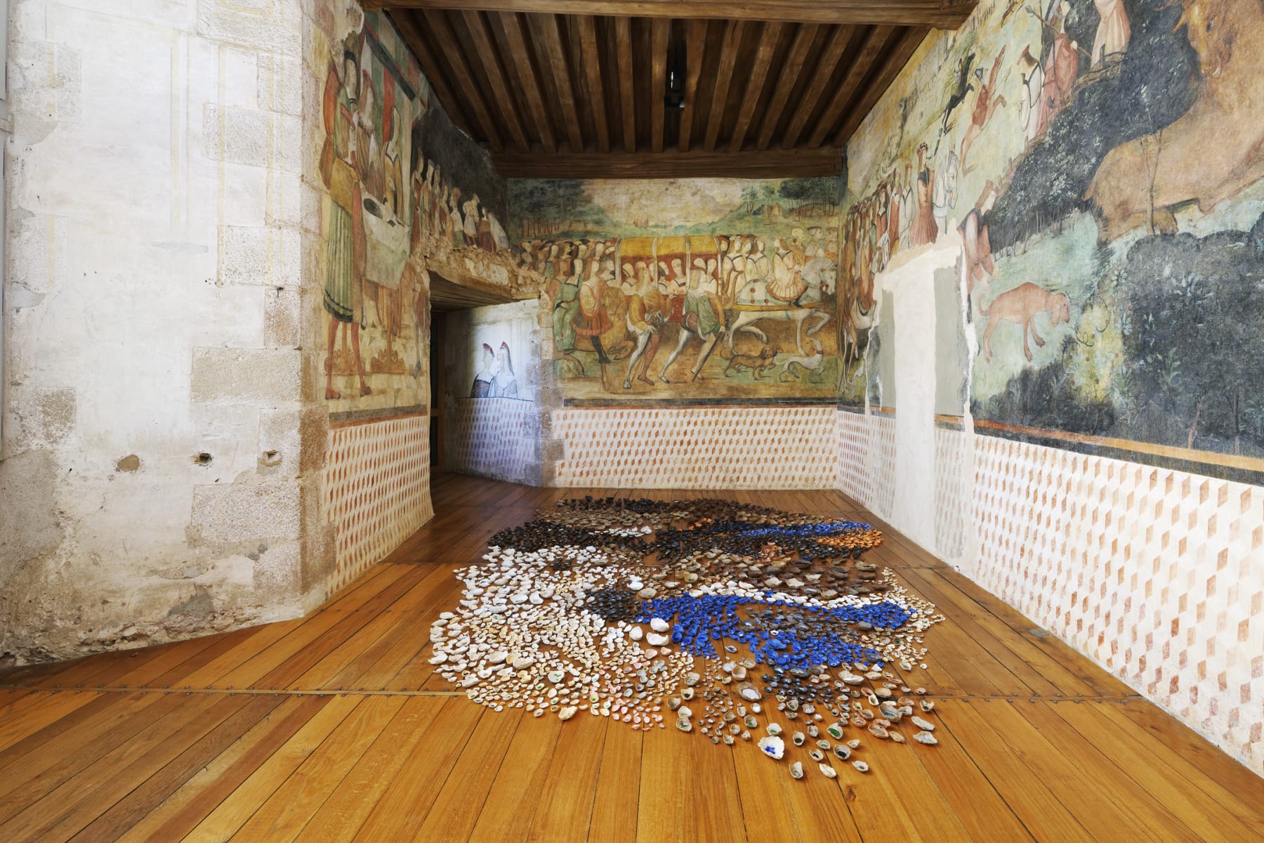 Kate Newby, grows and grows on you, 2021