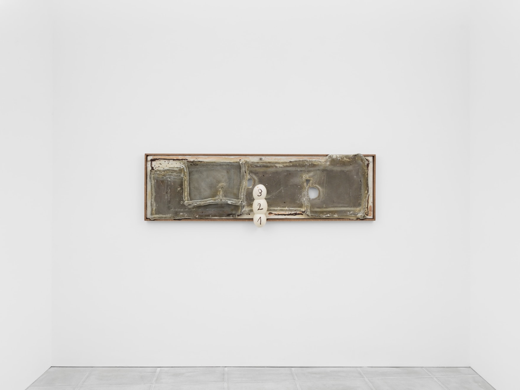 Piotr Bury Lakomy, Indoor Horizon, 2021