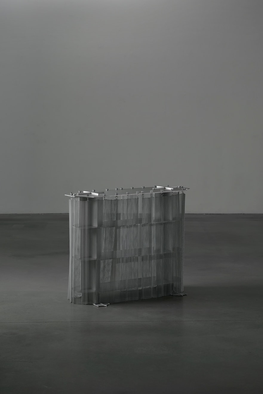 Mantas Lesauskas, T SW , Mažų knygų lentyna / Small Book Shelf