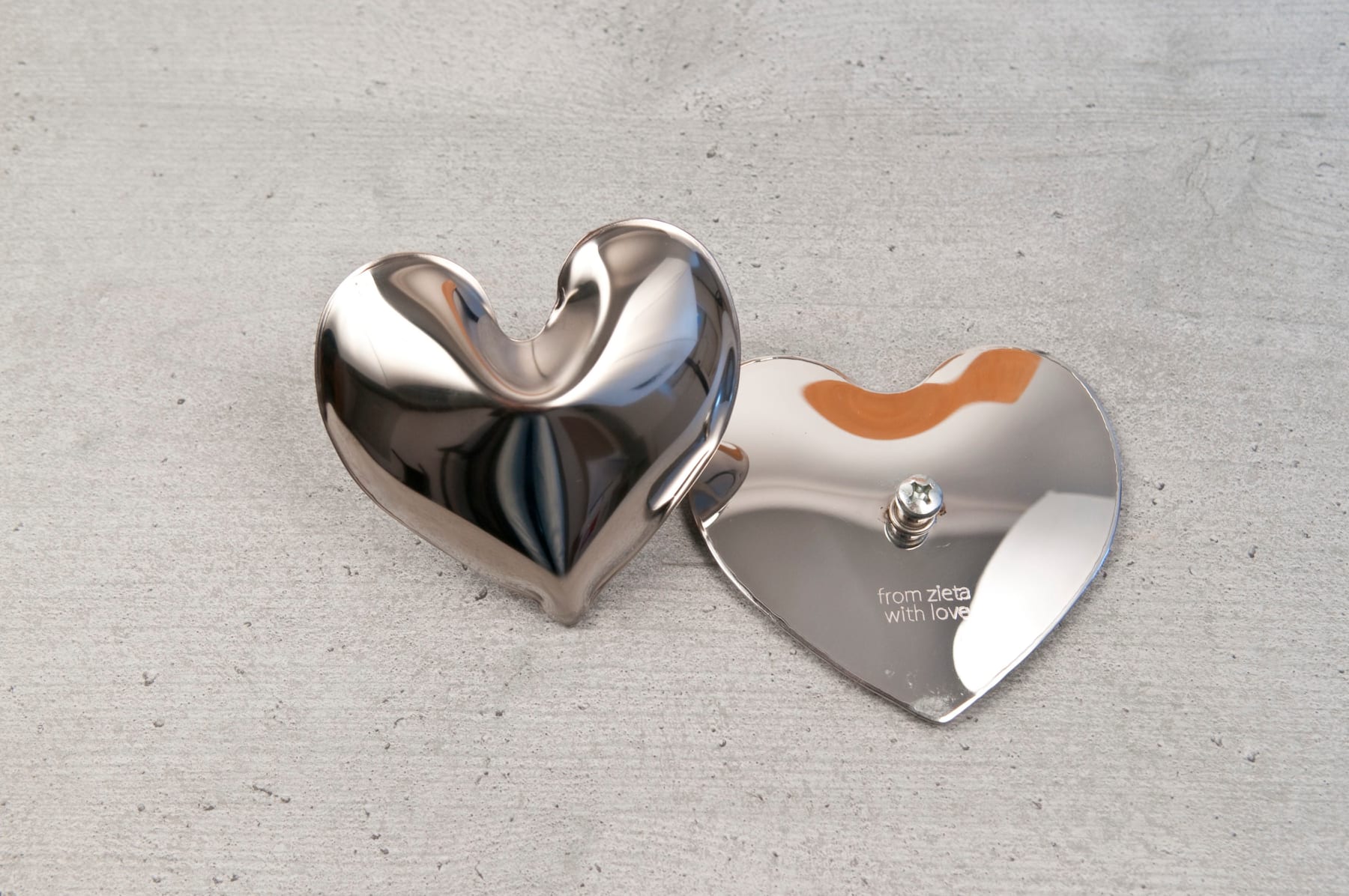Oskar Zieta, Hot Heart (Inflated), pakaba, magnetas / hanger, magnet