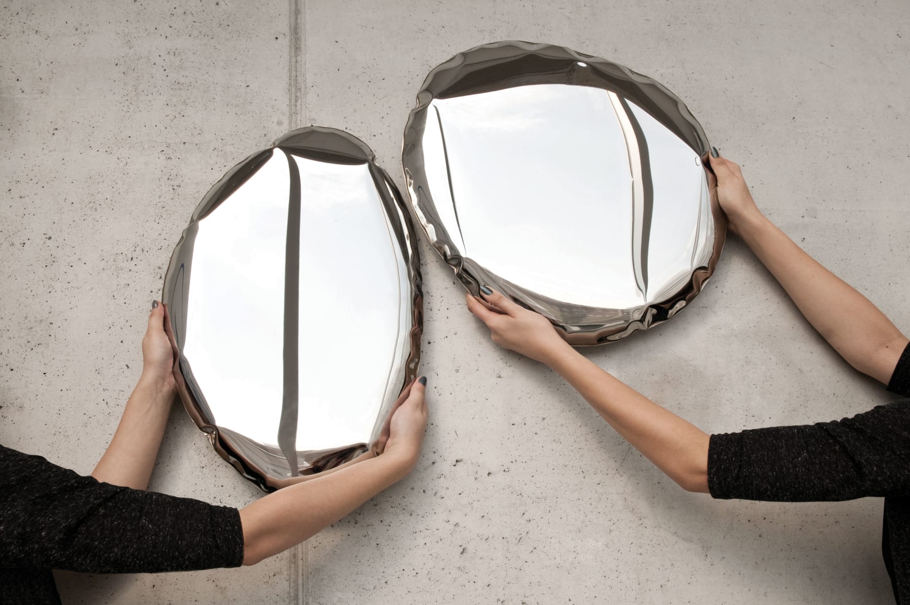 Oskar Zieta, TAFLA O 3 Mirror, 2021