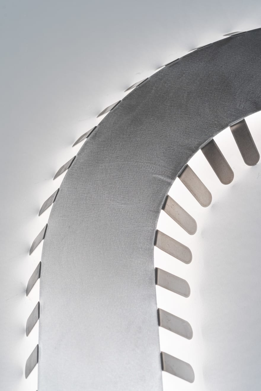 Tijs Gilde (Studio Guilty), DIDELIS / LARGE, Šviestuvas / crawler light