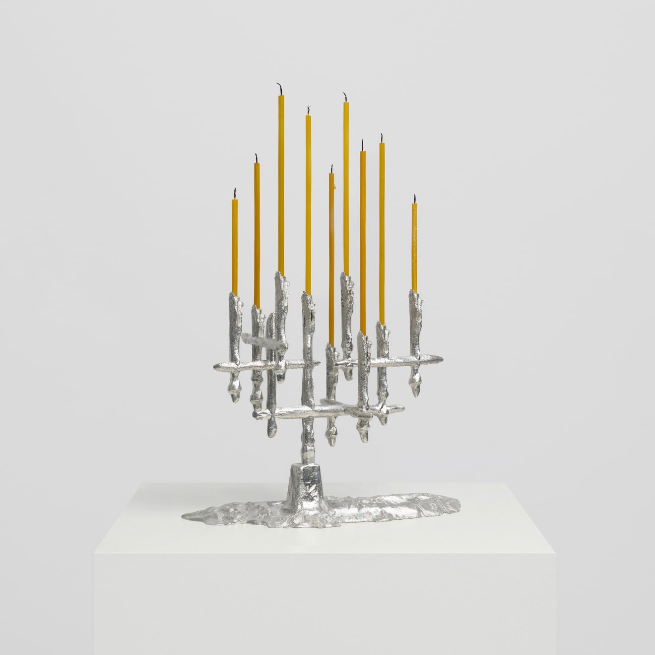 Vilius Dringelis, Vakarienė Briuselyje / Dinner in Brussels, žvakidė / candlestick, 2024