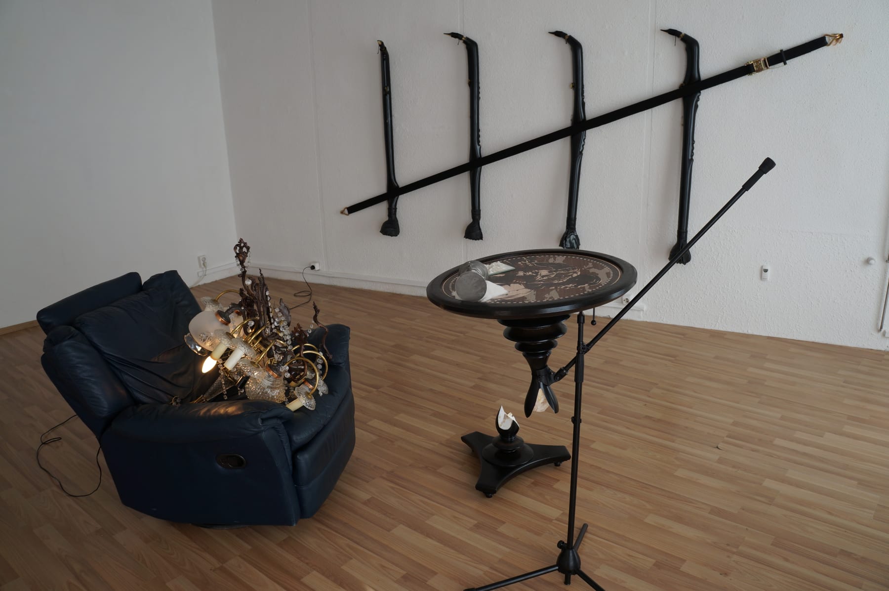 Vytautas Viržbickas, Atsipalaiduok, tai taikos metas, mėgaukis akimirka / Relax. It‘s a time of peace. Enjoy the moment, 2015