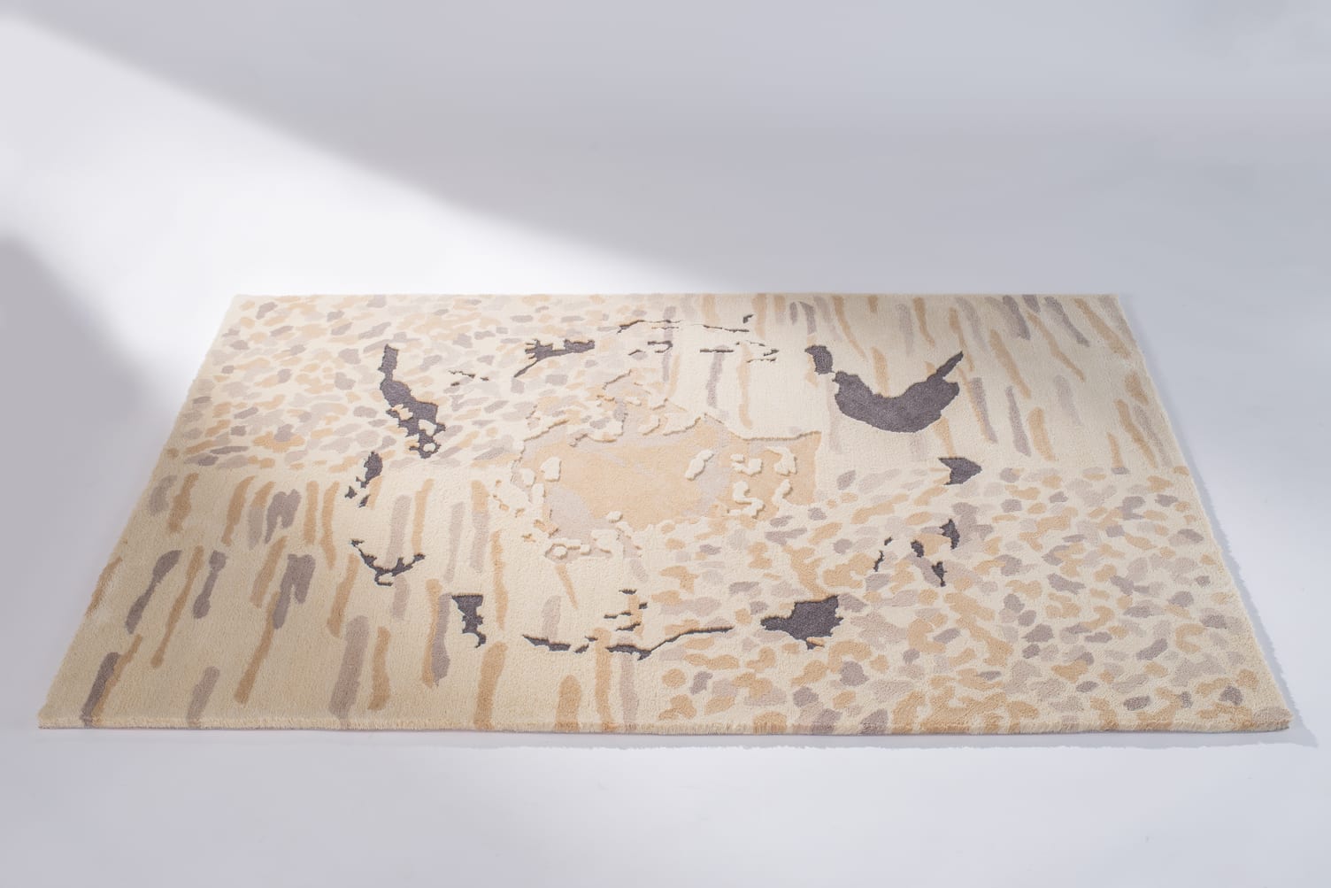 Charlotte Jonckheer, Glyphe (rug), 2021
