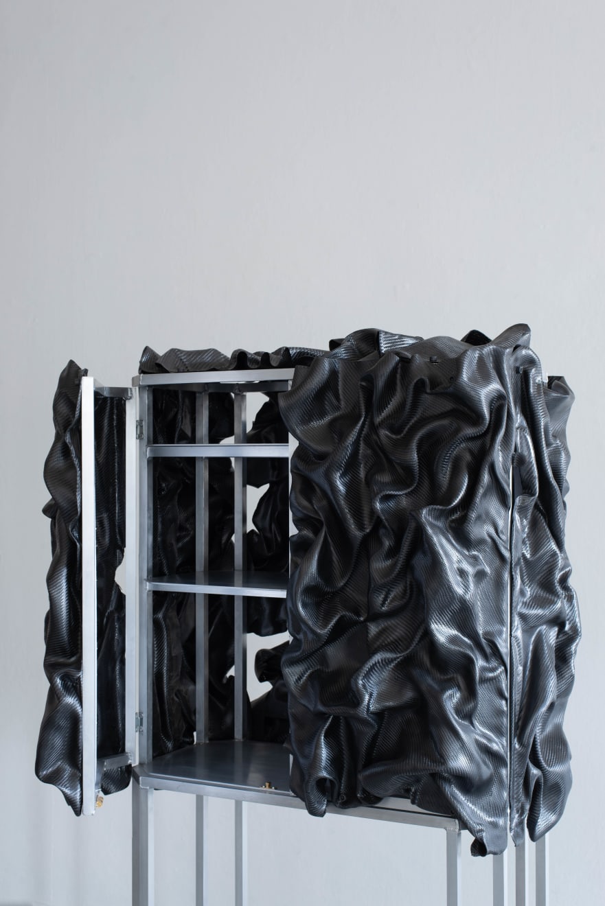 Marija Puipaitė, Collaboration with Vytautas Gečas: Romance & Gravity , Komoda / dresser