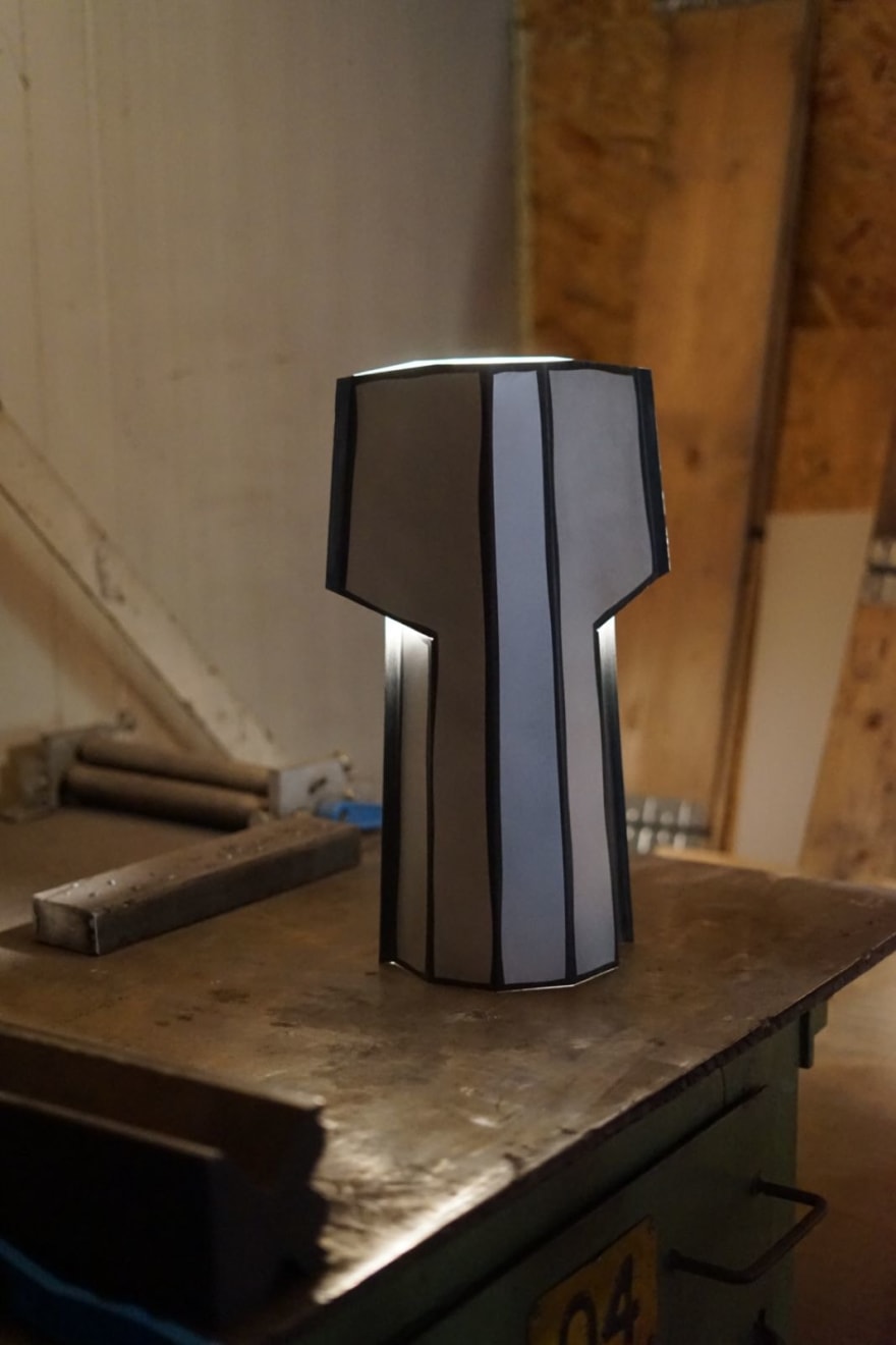 Tijs Gilde (Studio Guilty), HEX Table Light / Stalo šviestuvas, 2024