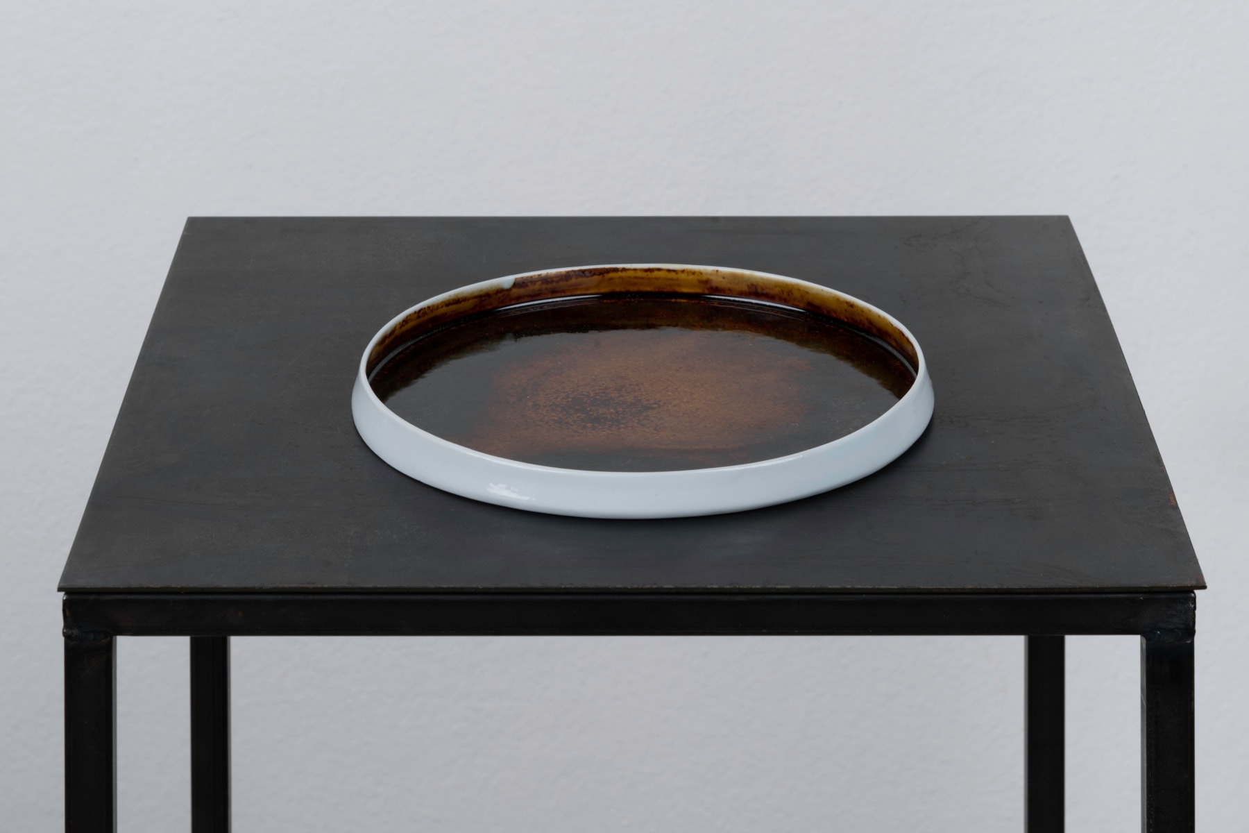 Agnė Kučerenkaitė, Ignorance is Bliss, Apvali lėkštė / round plate