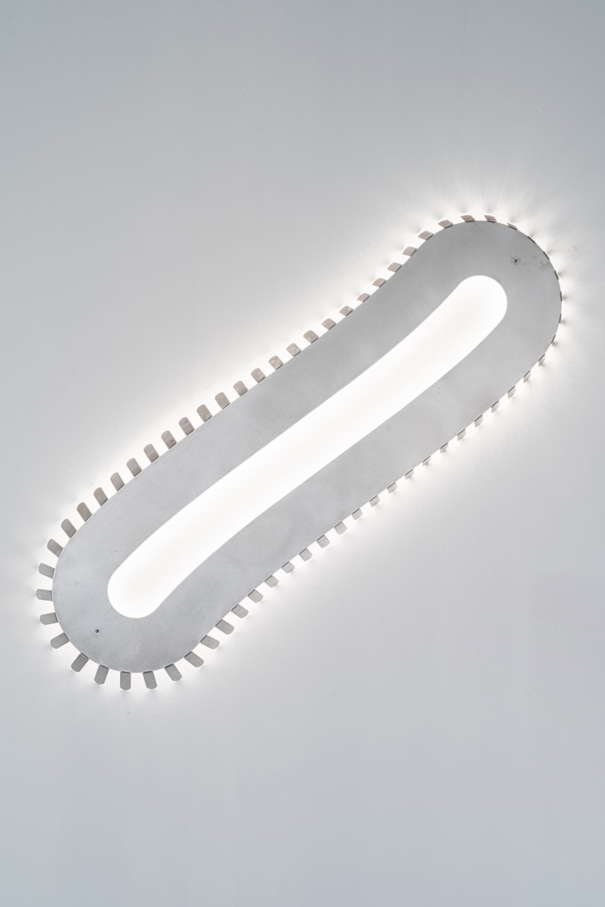 Tijs Gilde (Studio Guilty), ŠVIESTUVAS VIDUTINIO DYDŽIO / CRAWLER LIGHT MEDIUM, Šviestuvas / crawler light