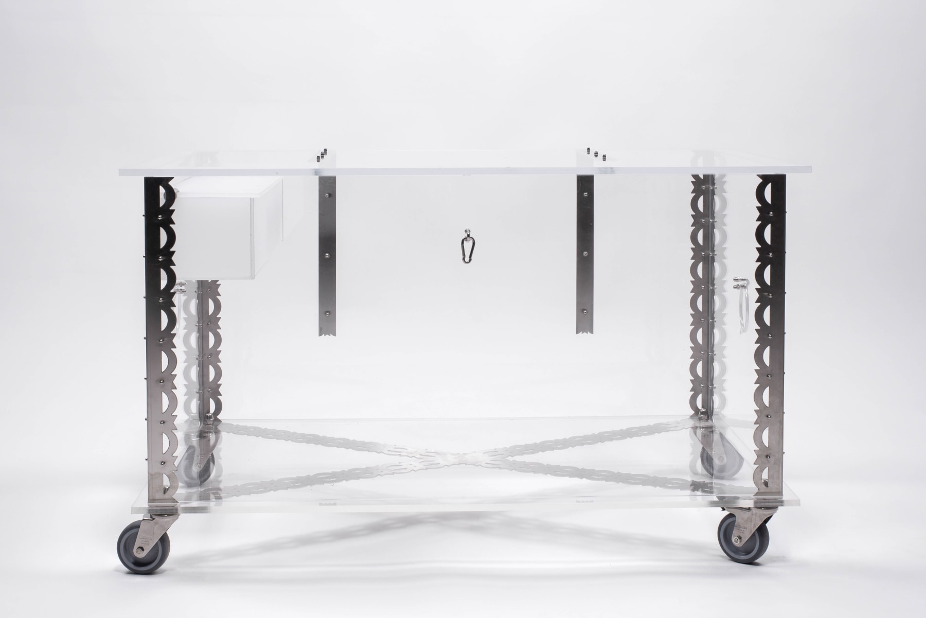 Paulina Vasiliauskaitė, Kraičio skrynia / Hope chest, 2024