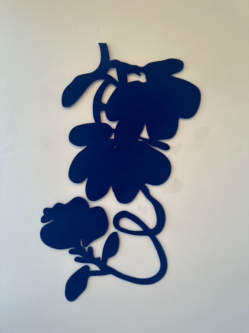 Donald Sultan, Three Blue Lantern Flowers, 2022