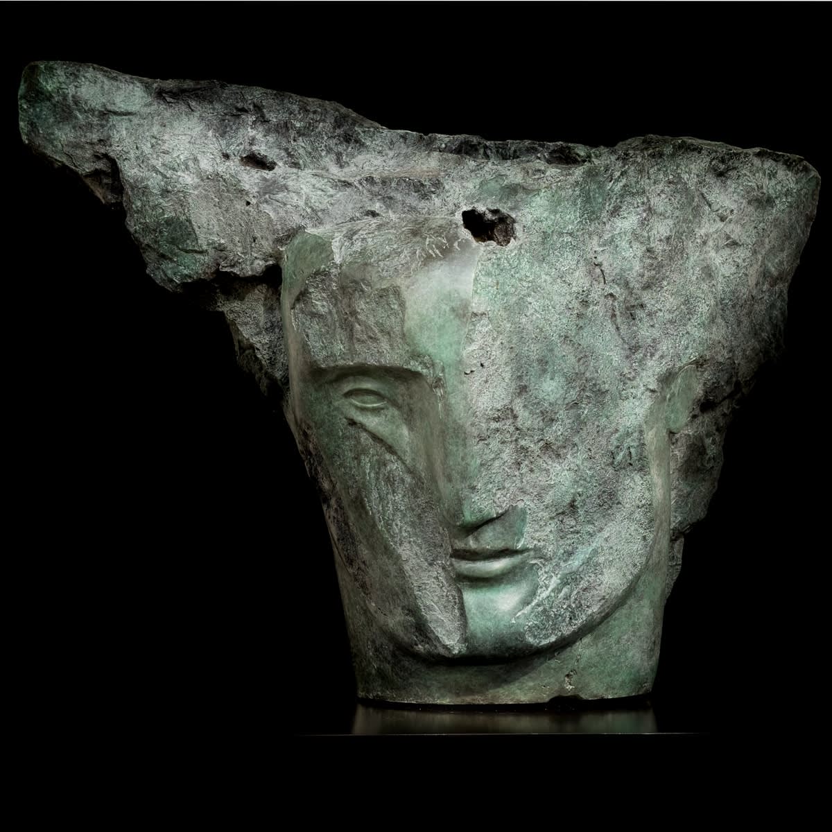 Emily Young, Wind Head, 2019