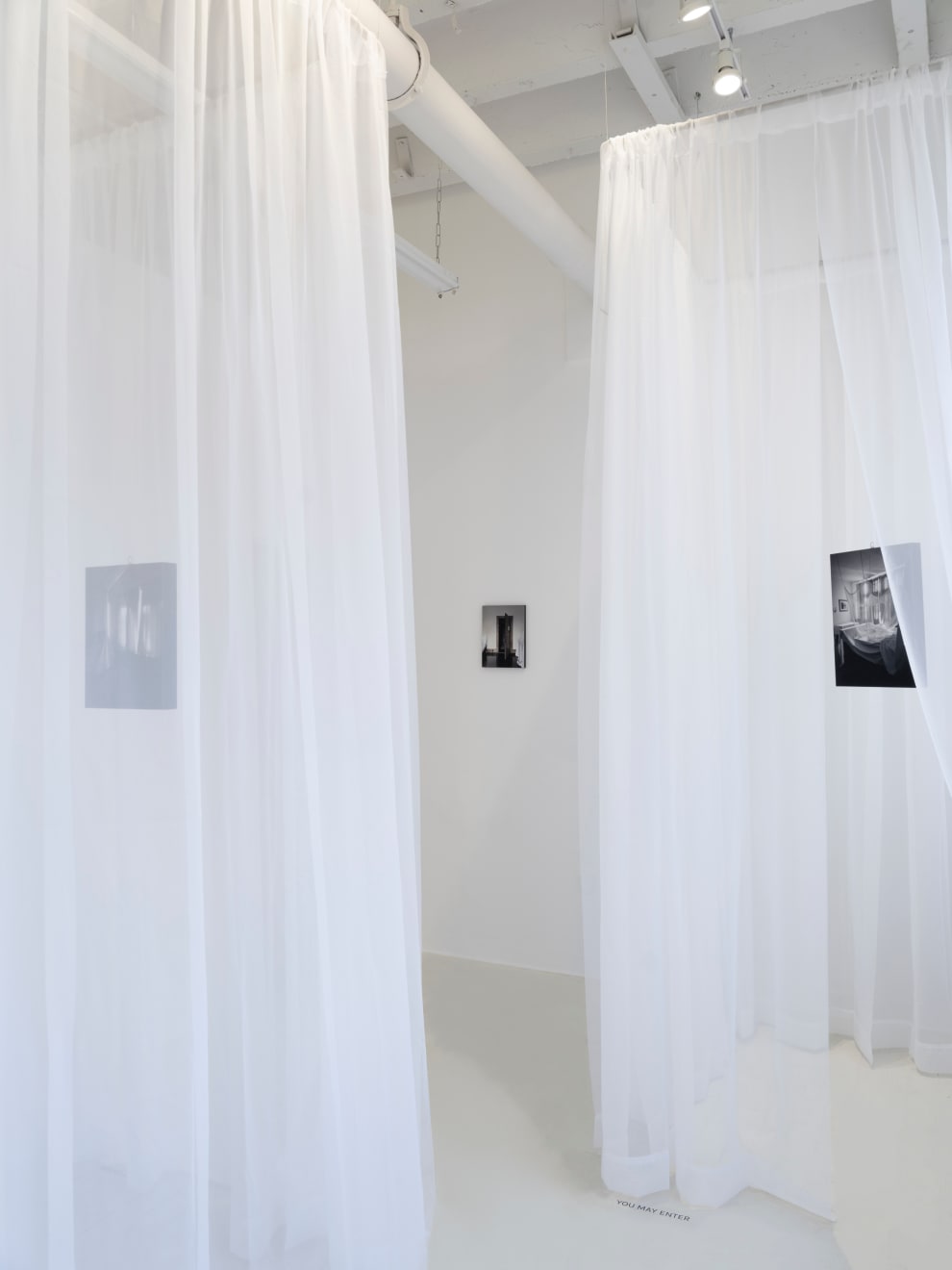 Sun Young Kang, Within the void: reaching for memories I, 2024