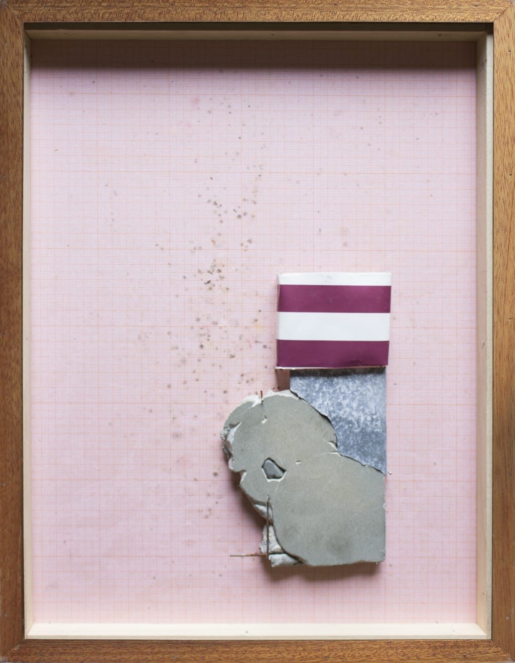 Gaetano Cunsolo 2017 Ruins Collection Installation Found Material 26 Showcase 35x45cm Collector 76x110x40cm