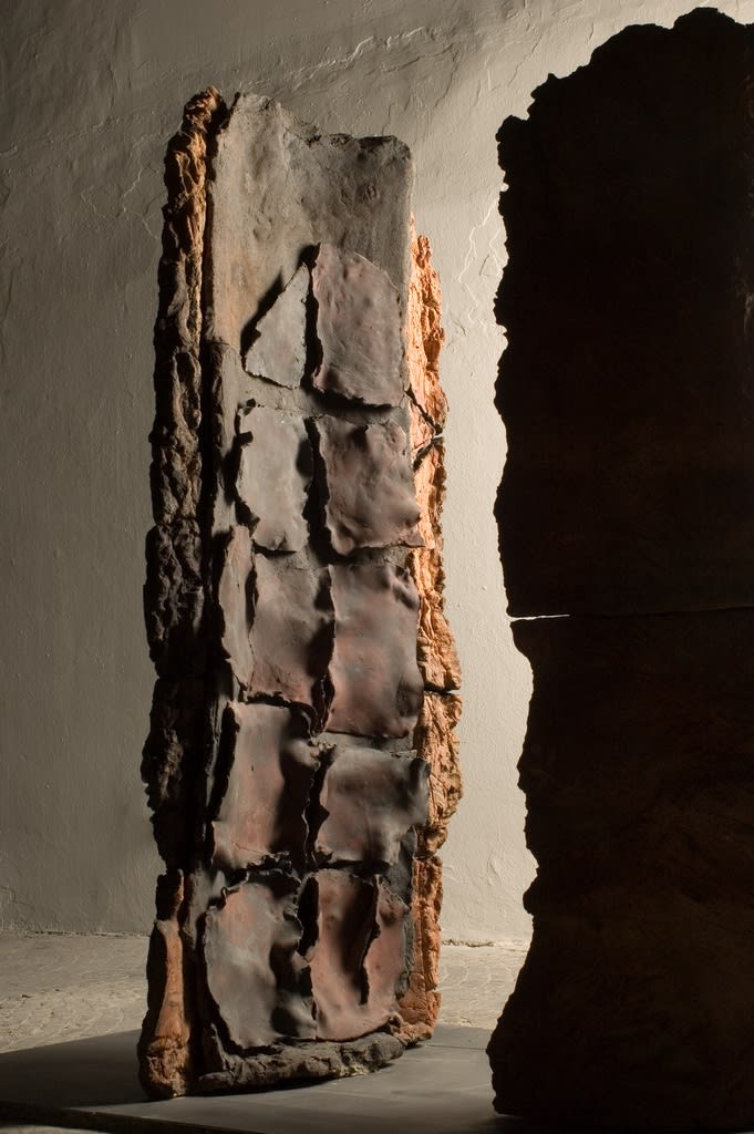 Nanni Valentini, Annunciazione, 1983-84, 200 cm h., grés, ph.Michele Sereni