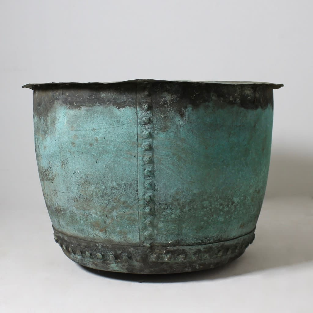 Very Large 19th Century Copper Planter / Log Bin ( sold )