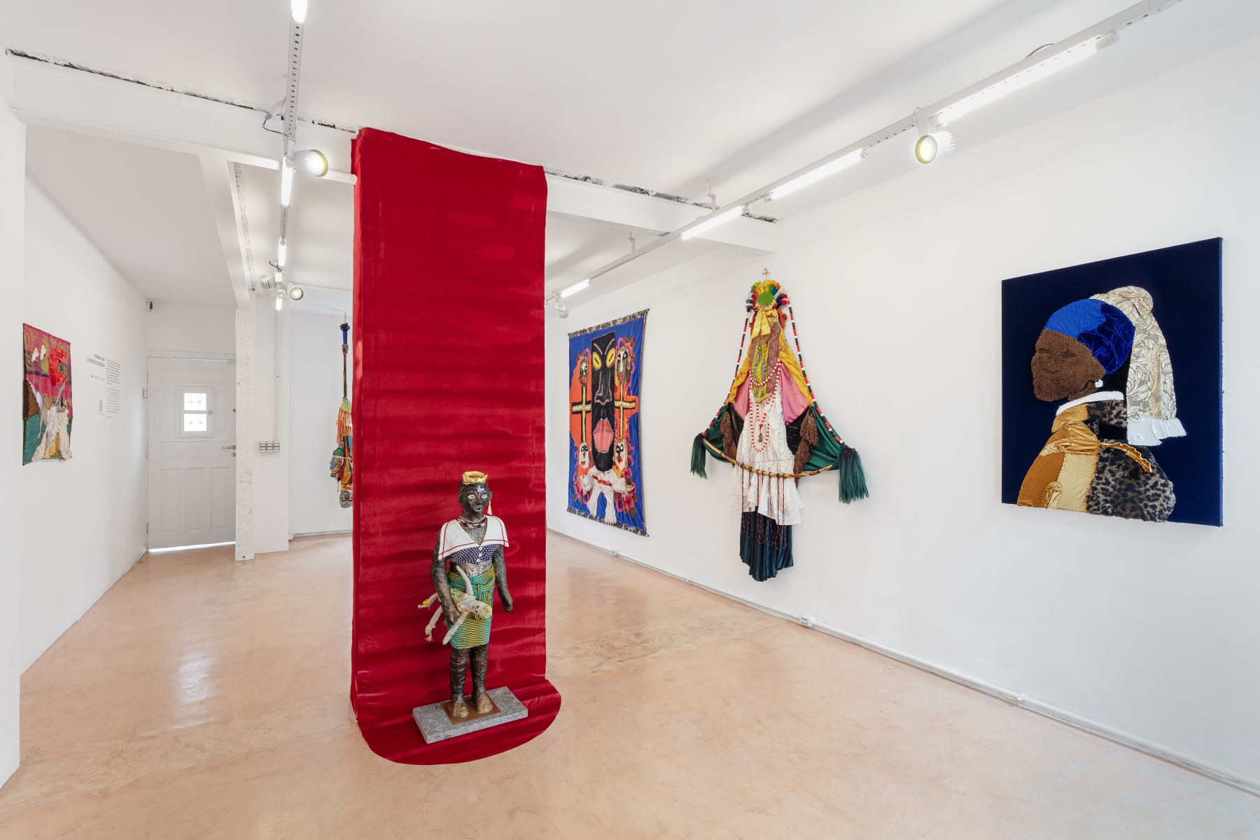 A Invenção do Espelho | A Gentil Carioca, São Paulo, Brazil, 2023 © Filipe Berndt