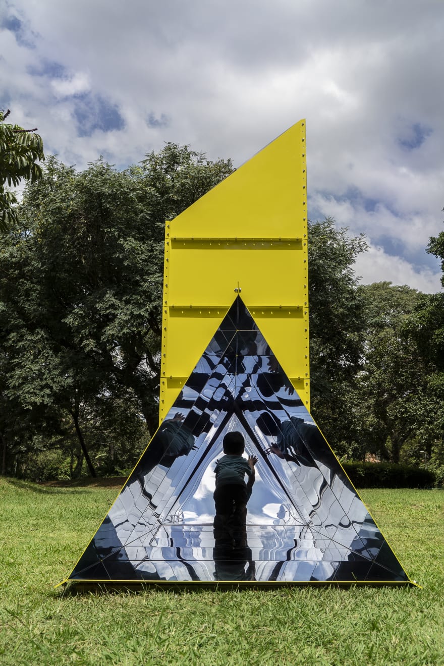 Eduardo Navarro, Cloud consulate, 2019