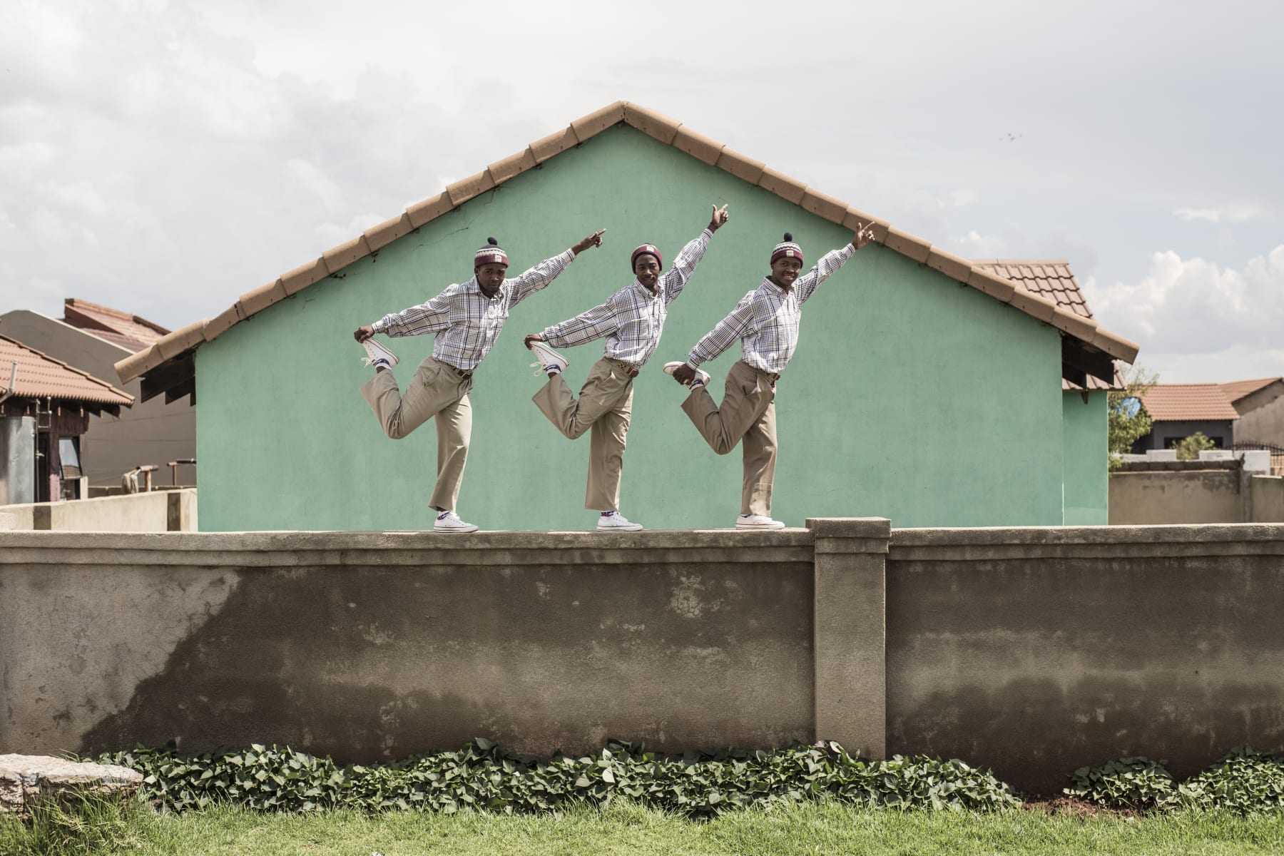CHRIS SAUNDERS, EZOMDABU - VOSLOORUS, 2013