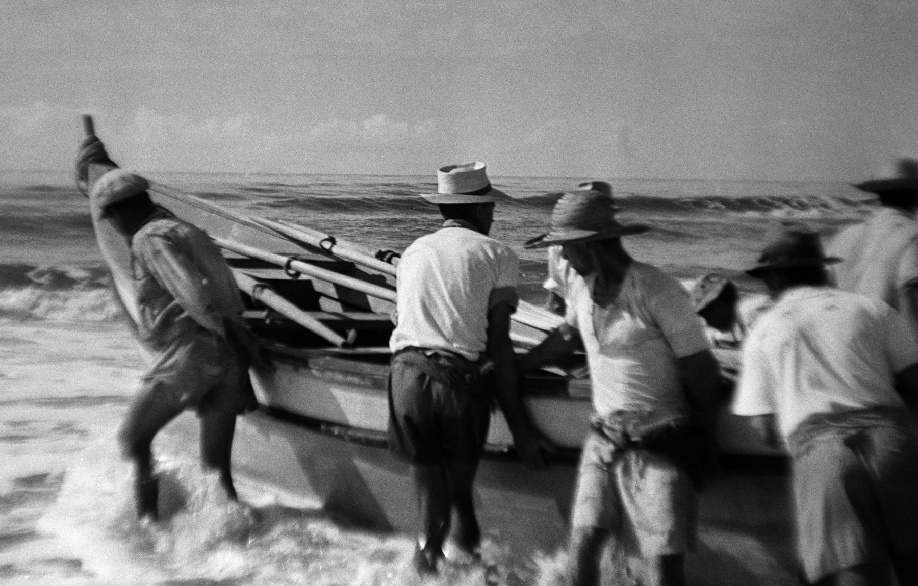 Geraldo de Barros, “No mar”, Itanhaém, 1947/2014