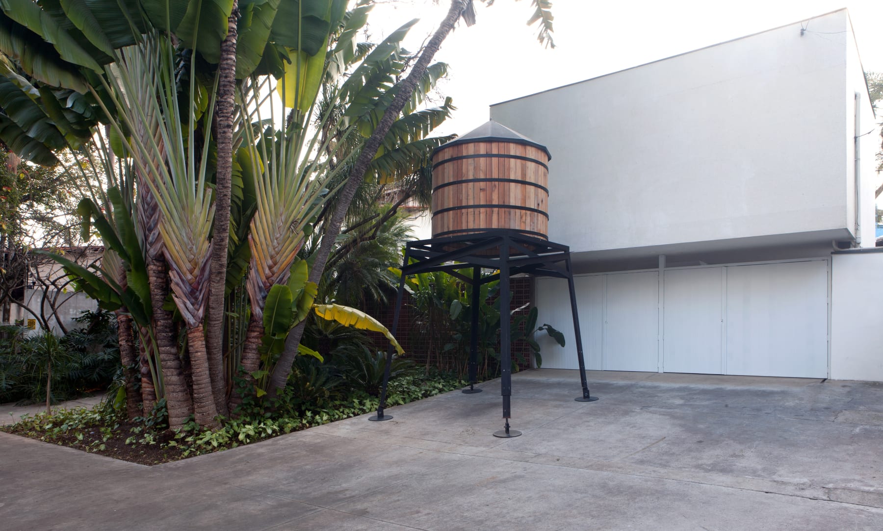 Iván Navarro, Escada (Caixa d'Água) | Ladder (Water Tower), 2014