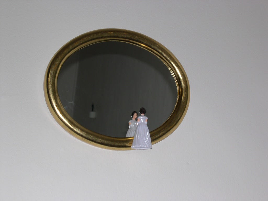 Liliana Porter, ¨Her¨, 2001