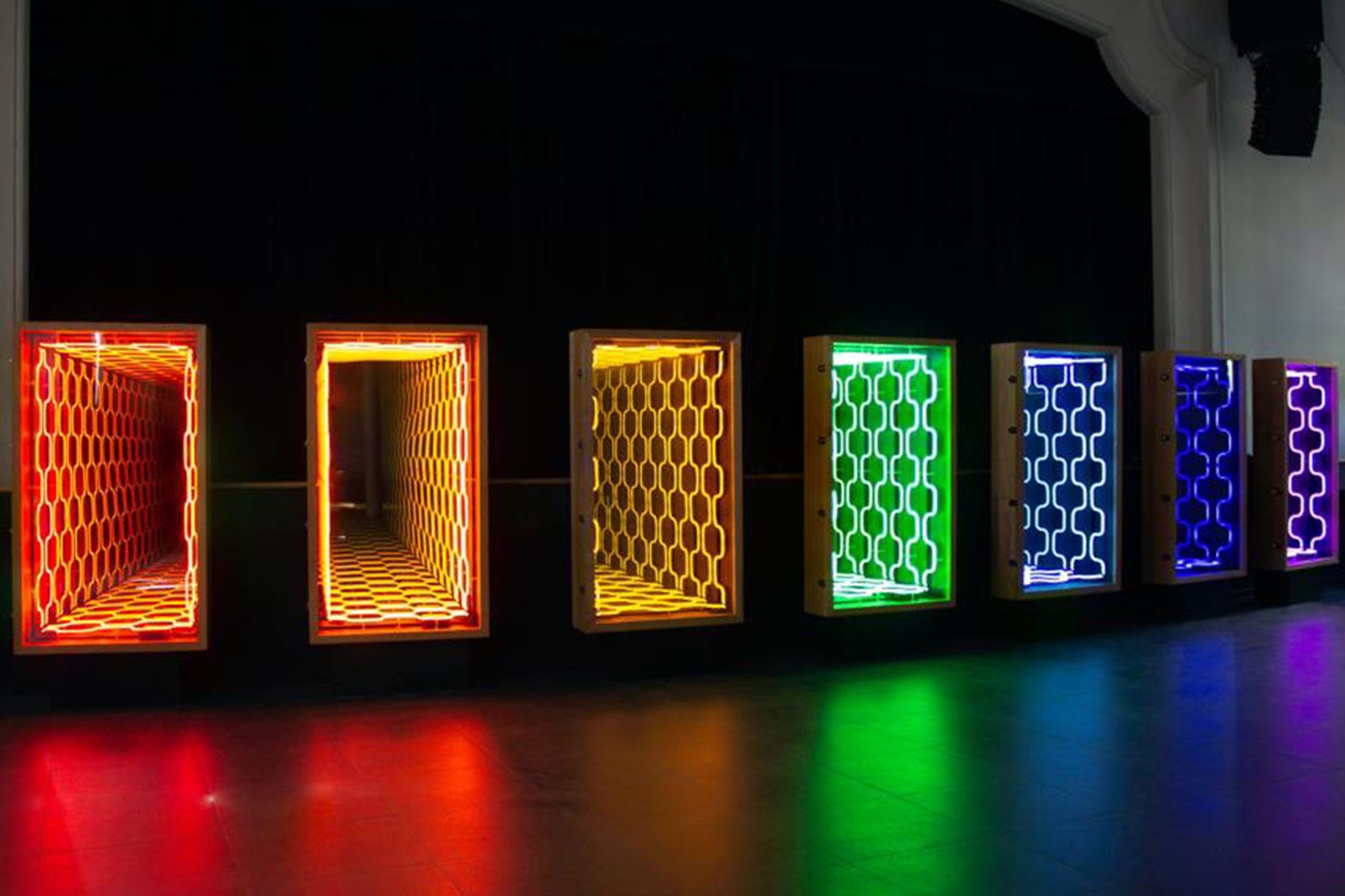 Iván Navarro, “Ipanema”, 2019