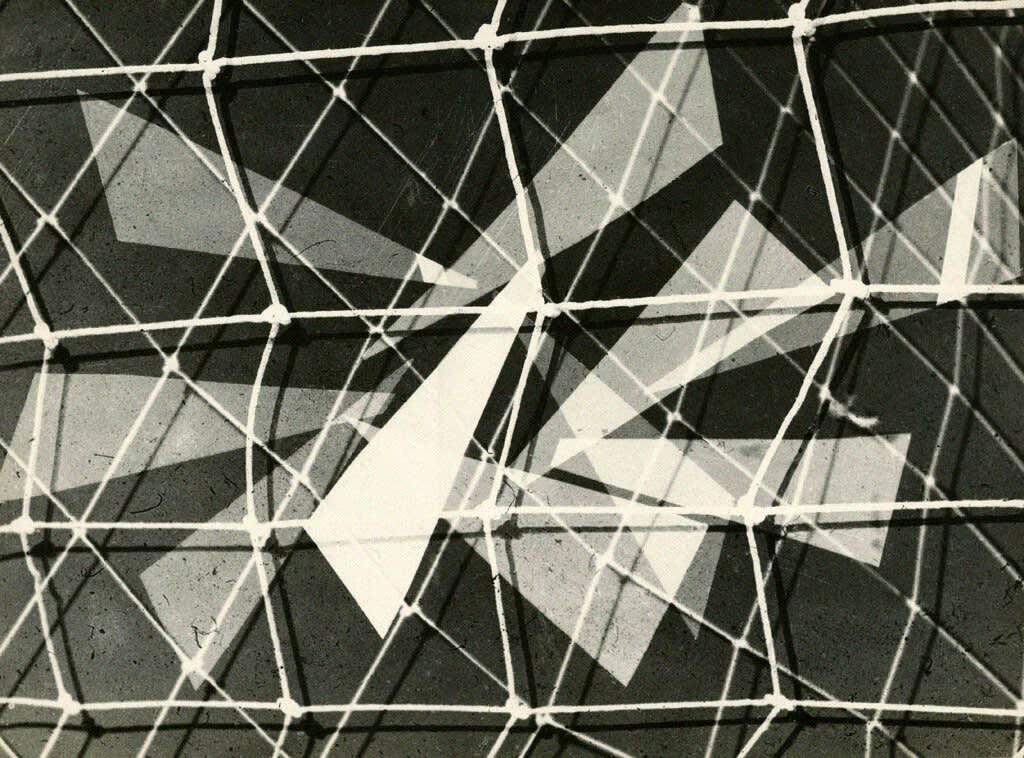 Gertrudes Altschul, Arabesco em Branco, c. 1950/2015