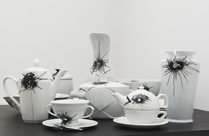 Regina Silveira, Crash, 2014