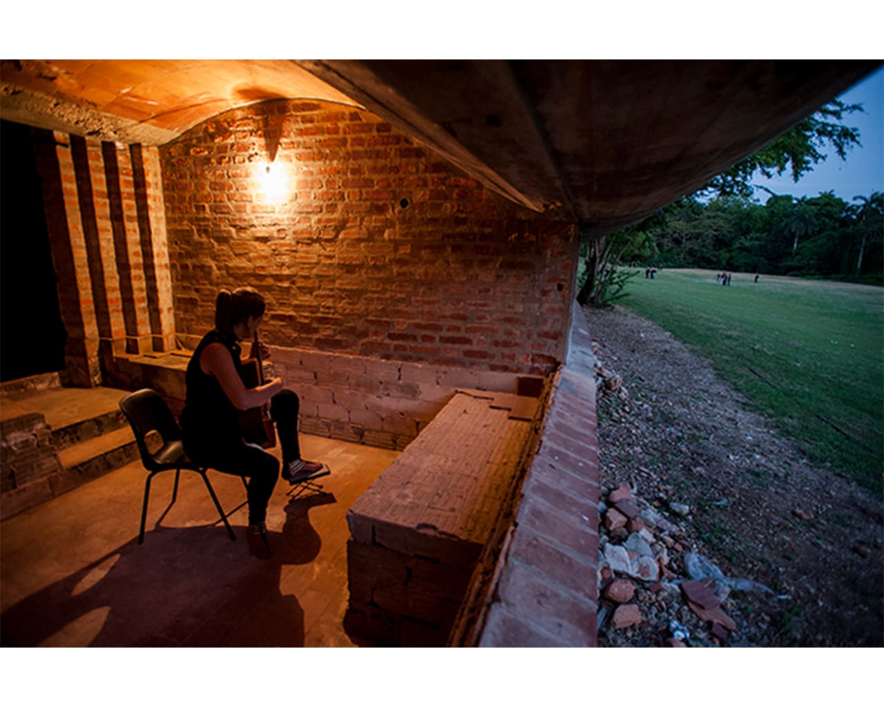 Héctor Zamora, “Ensayo Sobre Lo Fluido”, 2015