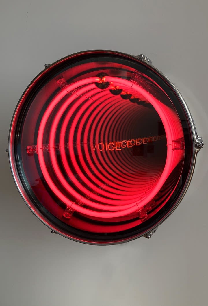 Iván Navarro, Voice, 2021