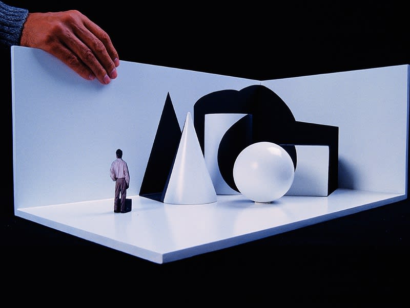 Regina Silveira, ¨A Lição¨- Maquete, 2002