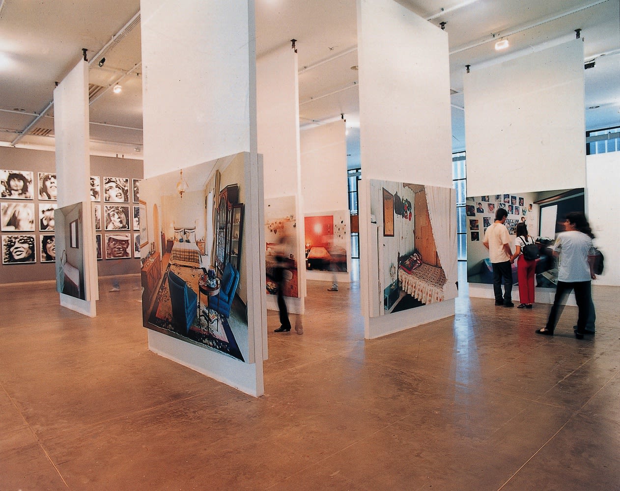 Rochelle Costi, “Quartos - São Paulo” (2), 1998