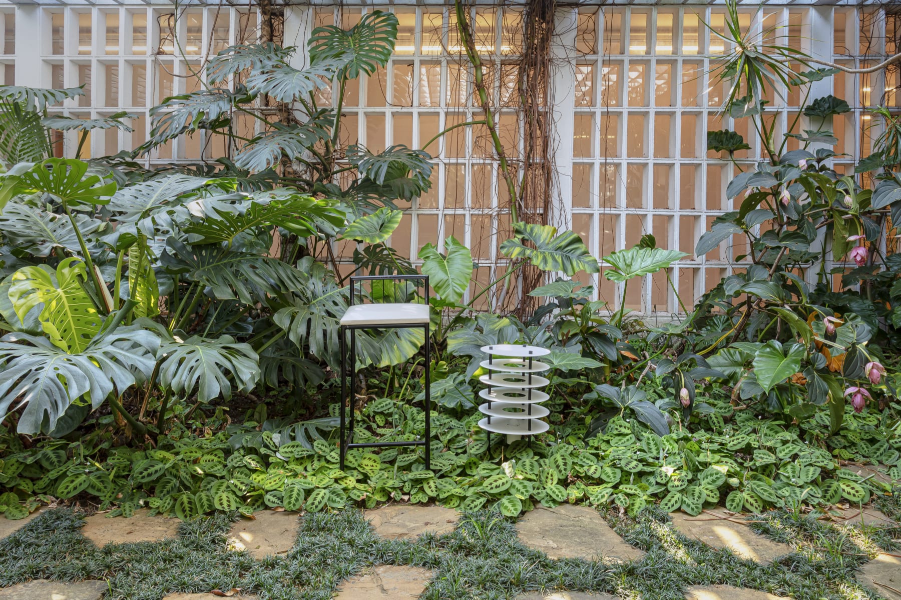 Waldemar Cordeiro, Luminária desenhada por Waldemar Cordeiro em 1957 para seus projetos paisagísticos, 1957/2018