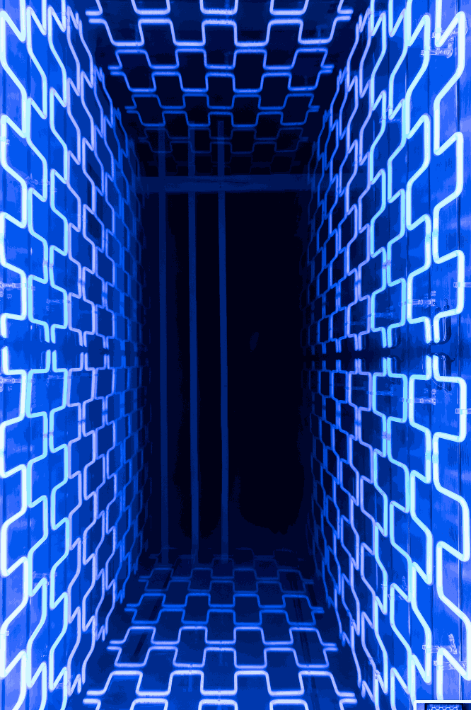 Iván Navarro, Tijolo Vertical (Azul) | Vertical Brick (Blue), 2020