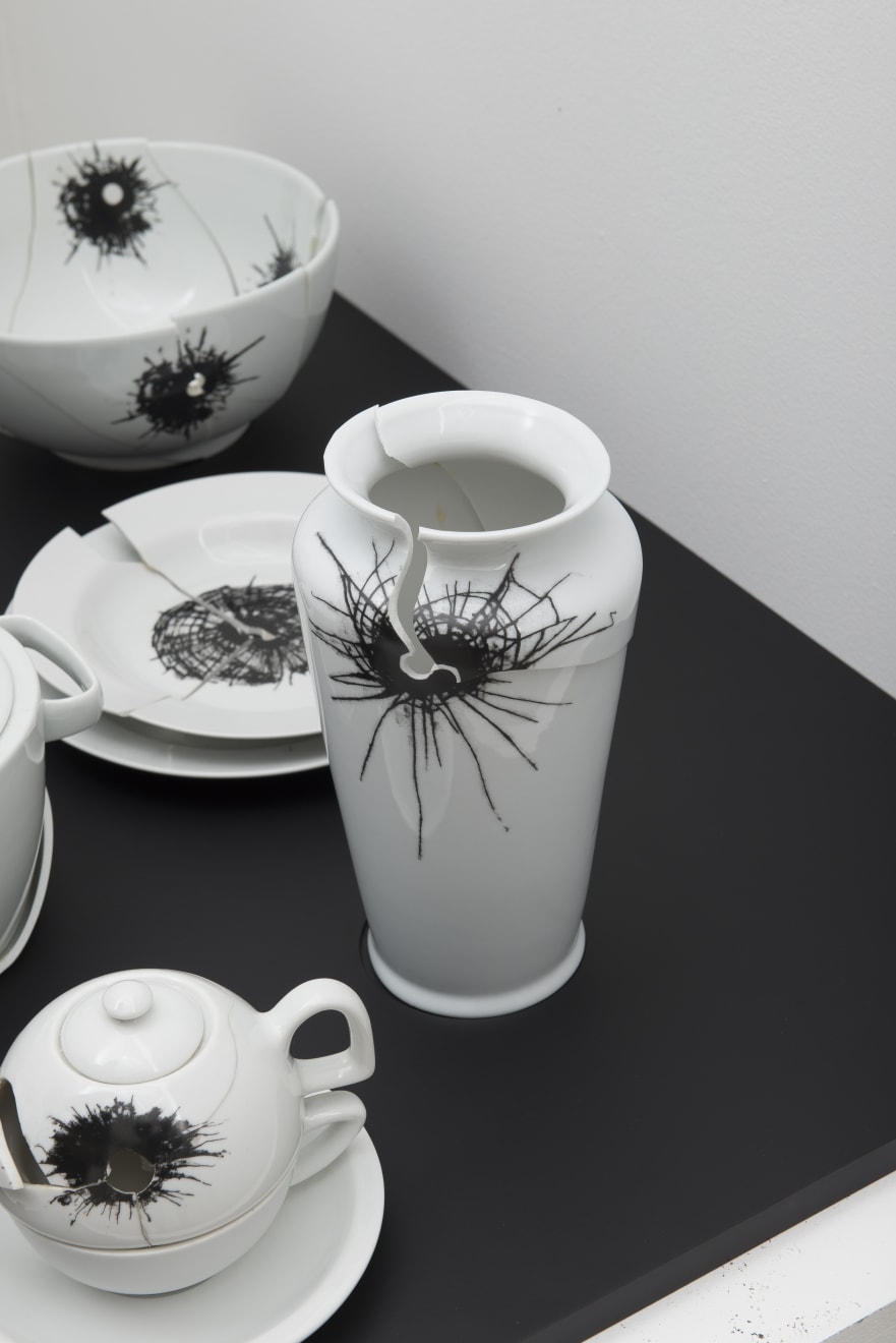 Regina Silveira, Crash, 2014
