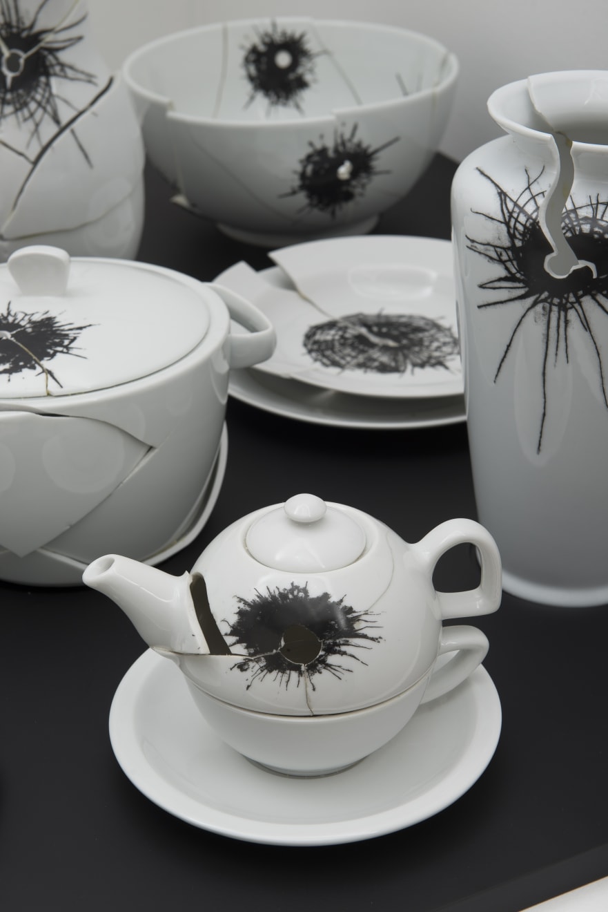 Regina Silveira, Crash, 2014