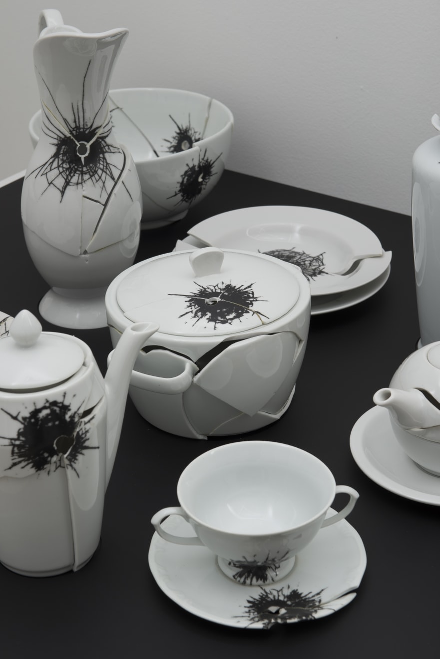 Regina Silveira, Crash, 2014