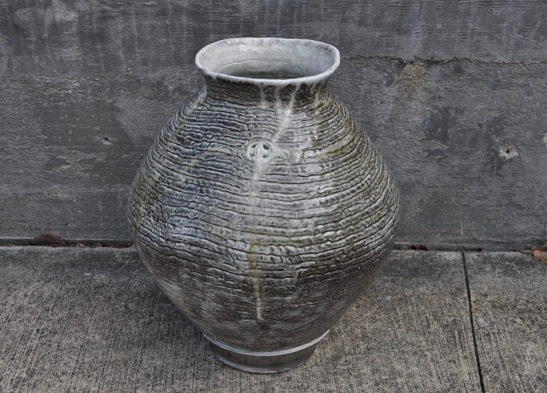 Gerbi Tsesarskaia, Silvermoon Jar, 2020