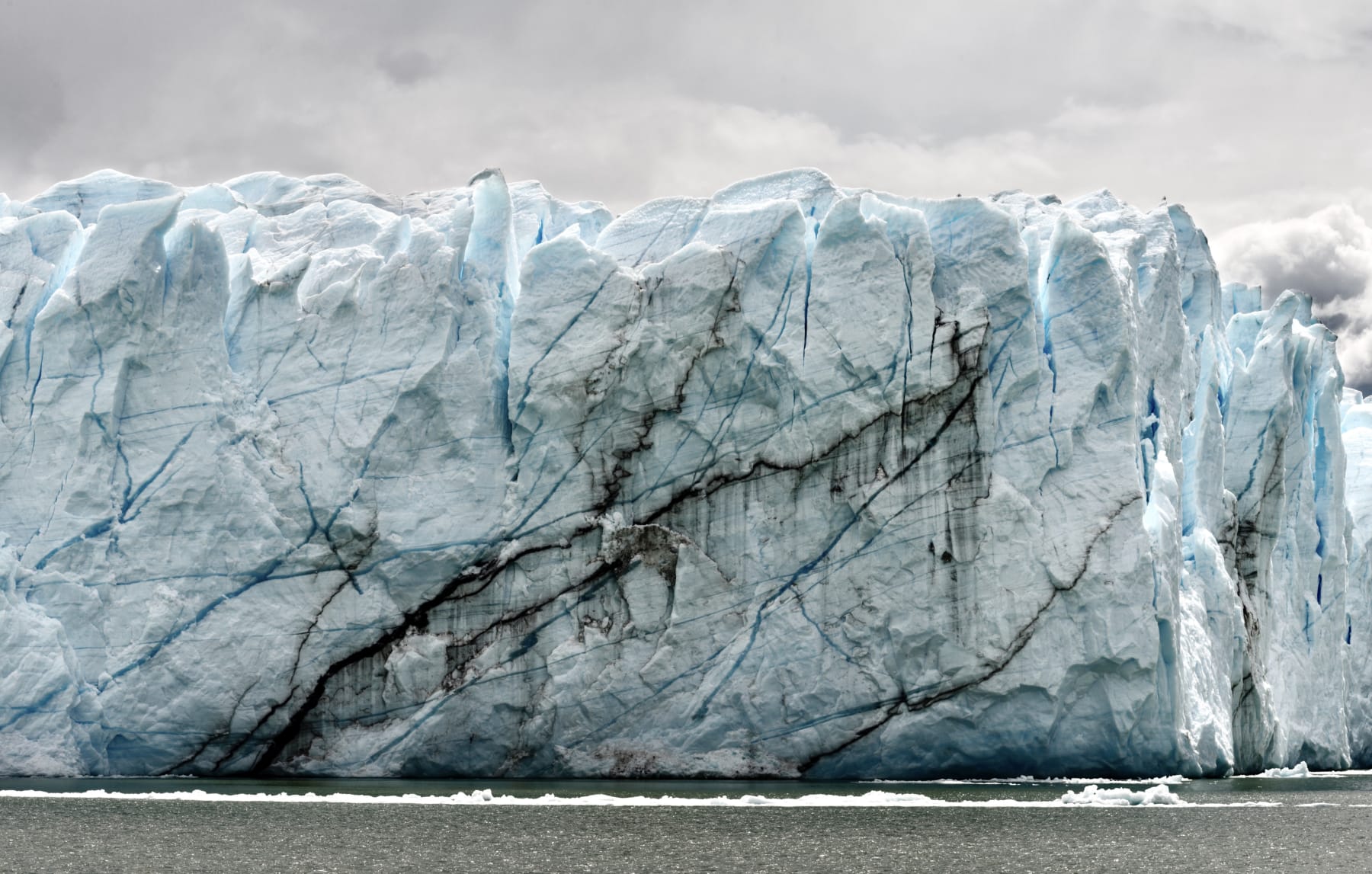 Glacier Wall (Patagonia), 2016