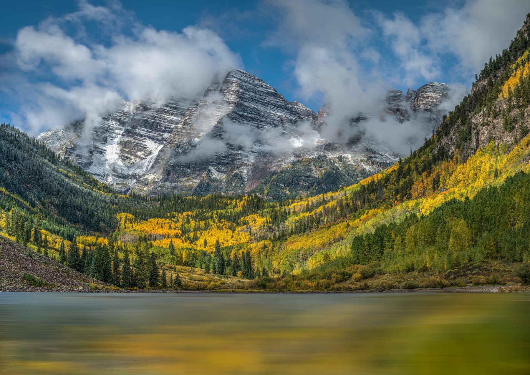 MAROON-BELLS-BEFORE-WINTER-GLORY