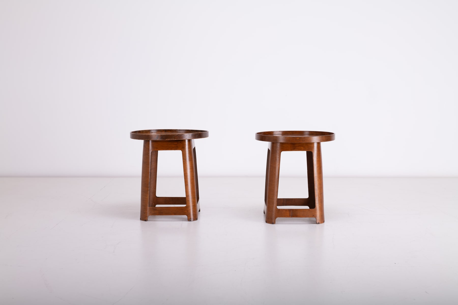 Walter Gropius, Isokon Stools / Tables / Trays Model No 1, 1933-36