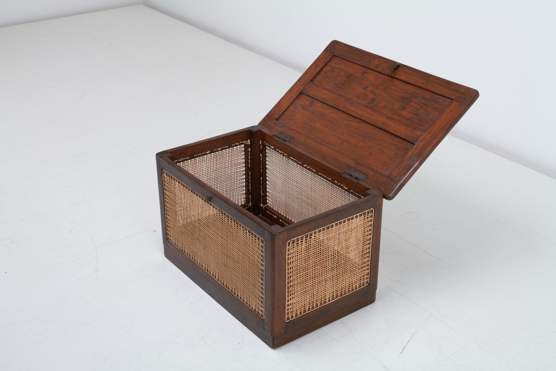 Pierre Jeanneret, Linen / Laundry Box, 1956