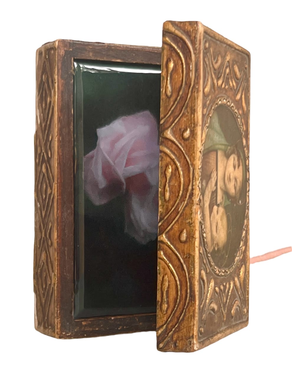 Caroline Gavazzi, Out of The Box XXII, 2022