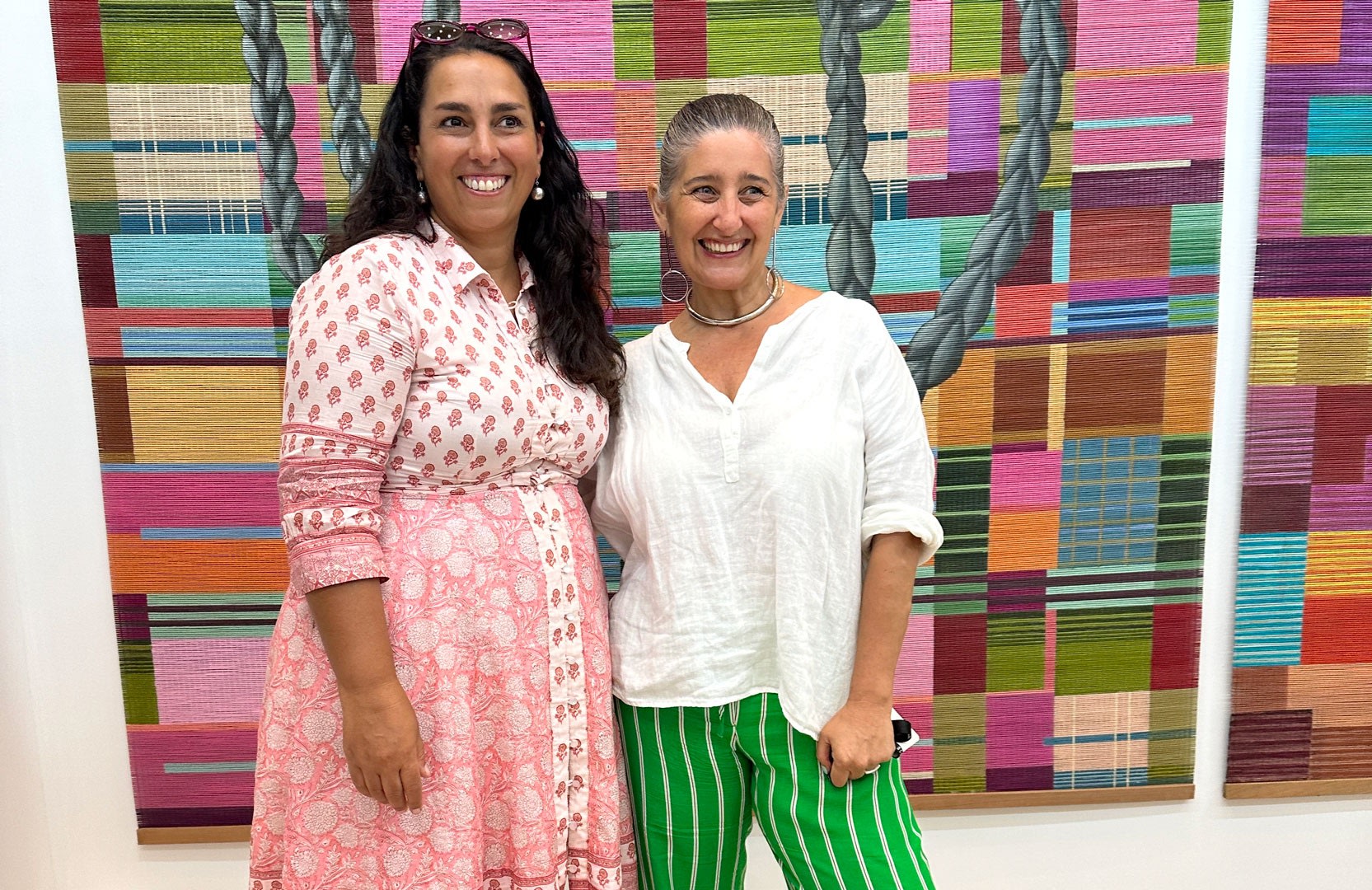 Laura Bardier, fundadora y directora ejecutiva feria ESTE ARTE y Daniela Claro, Directora Galería Espacio O.
