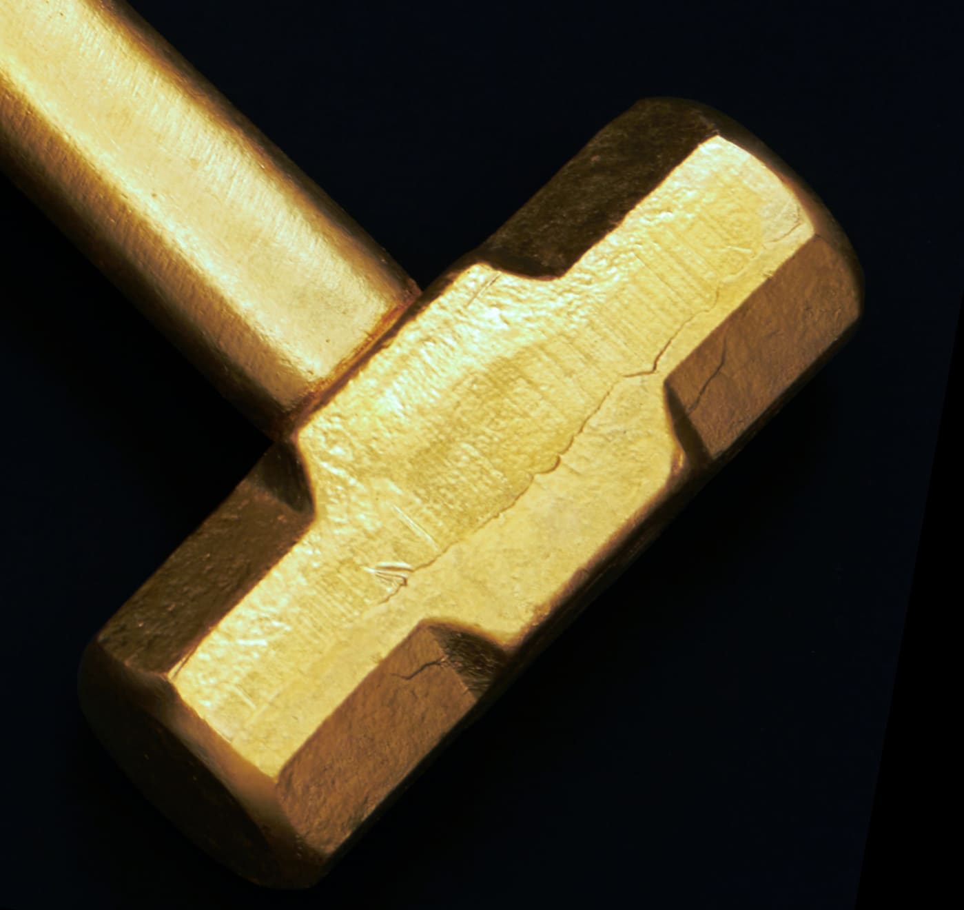 Nic Phillipson, ARTICLE V, 2023