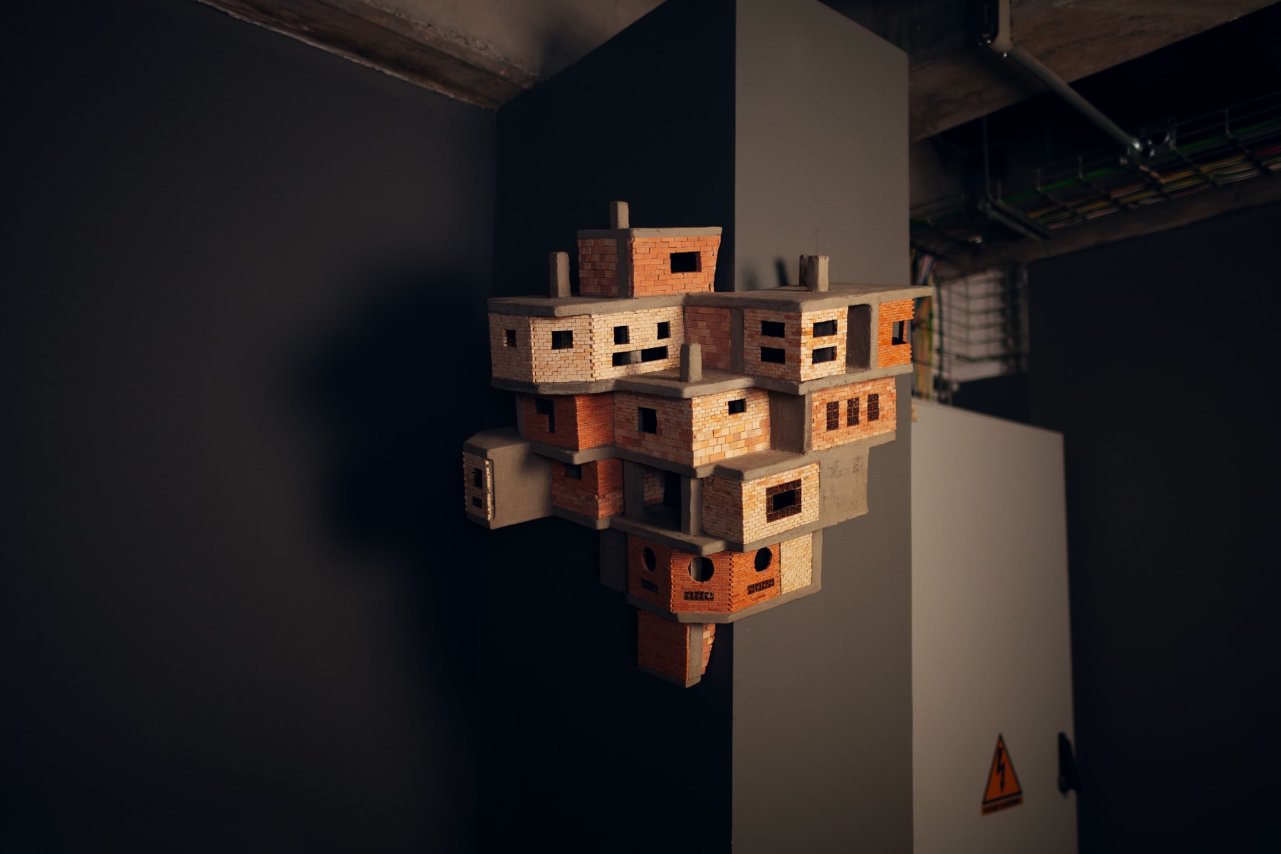 Mauricio Salcedo, Colmena #2, 2017 - 2022